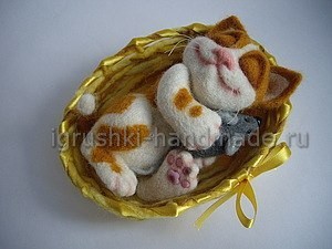 Сухое валяние из шерсти "Котик в корзинке"